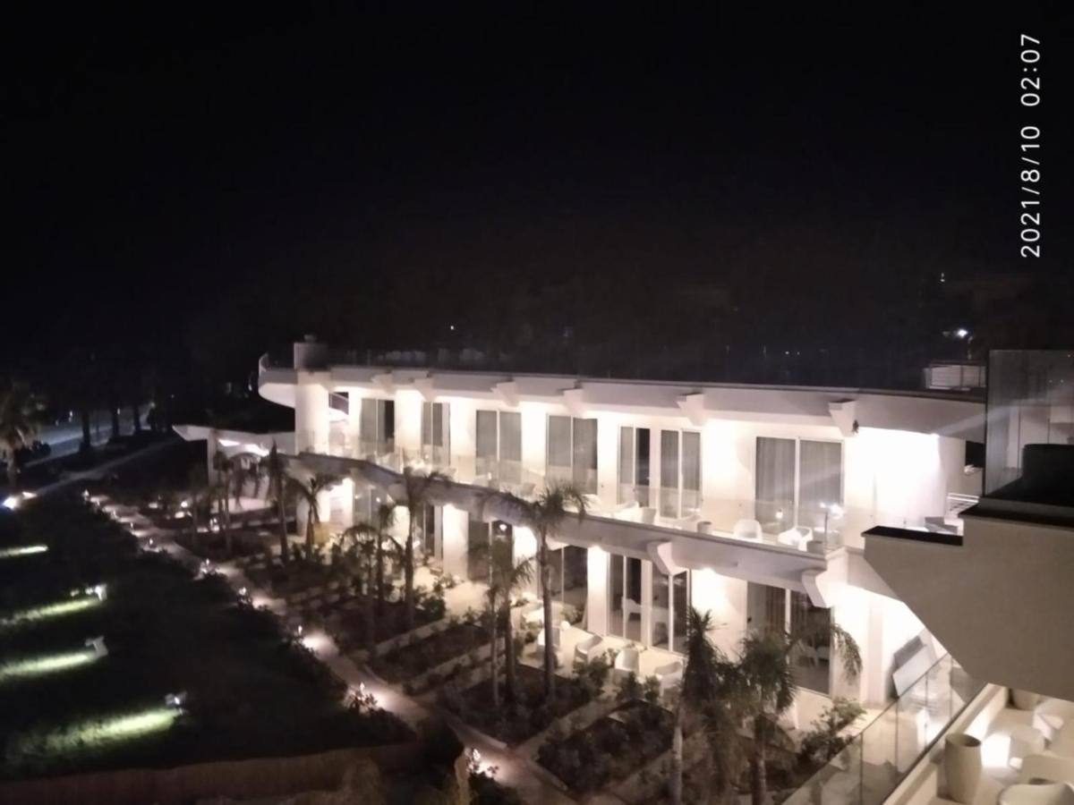 Jonium Hotel - Amazing Sea View And Swimming Pool Pulsano Buitenkant foto