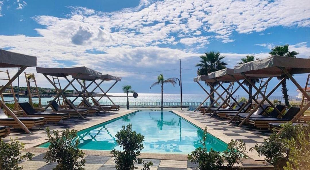 Jonium Hotel - Amazing Sea View And Swimming Pool Pulsano Buitenkant foto