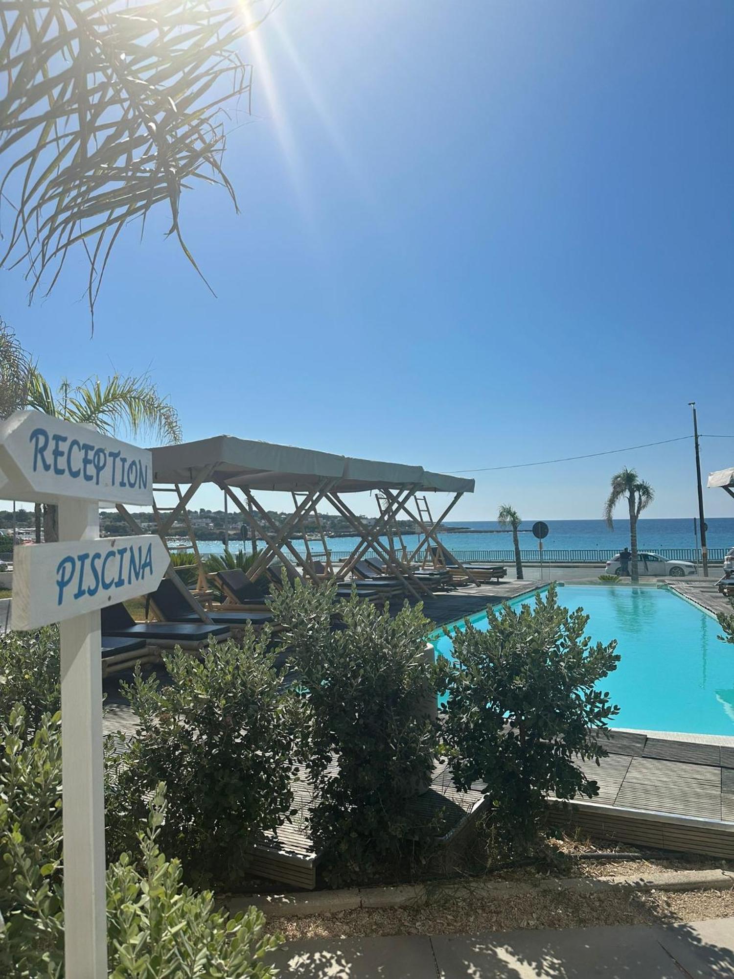 Jonium Hotel - Amazing Sea View And Swimming Pool Pulsano Buitenkant foto
