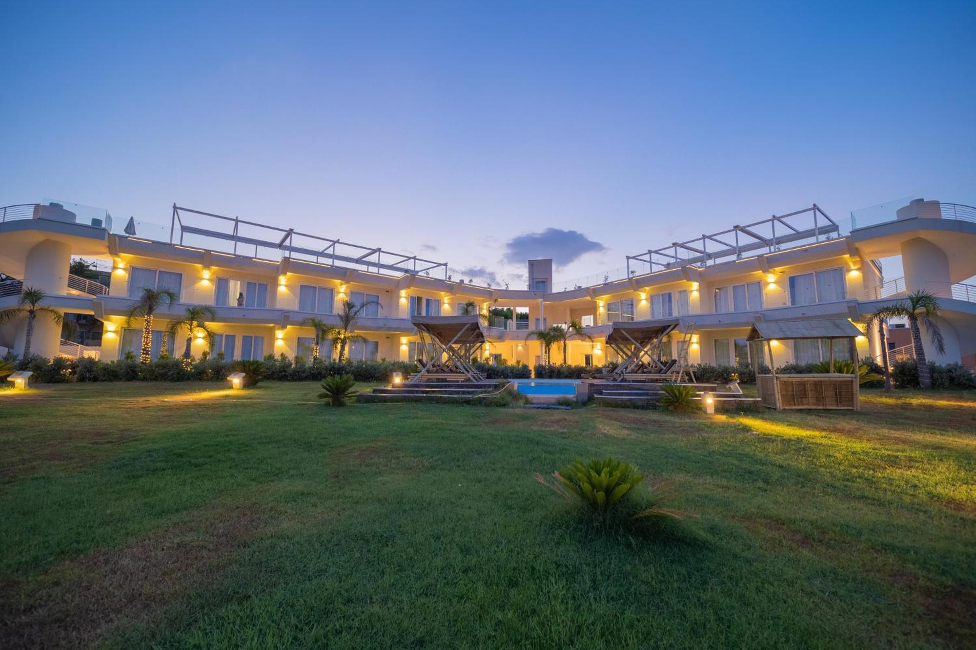 Jonium Hotel - Amazing Sea View And Swimming Pool Pulsano Buitenkant foto