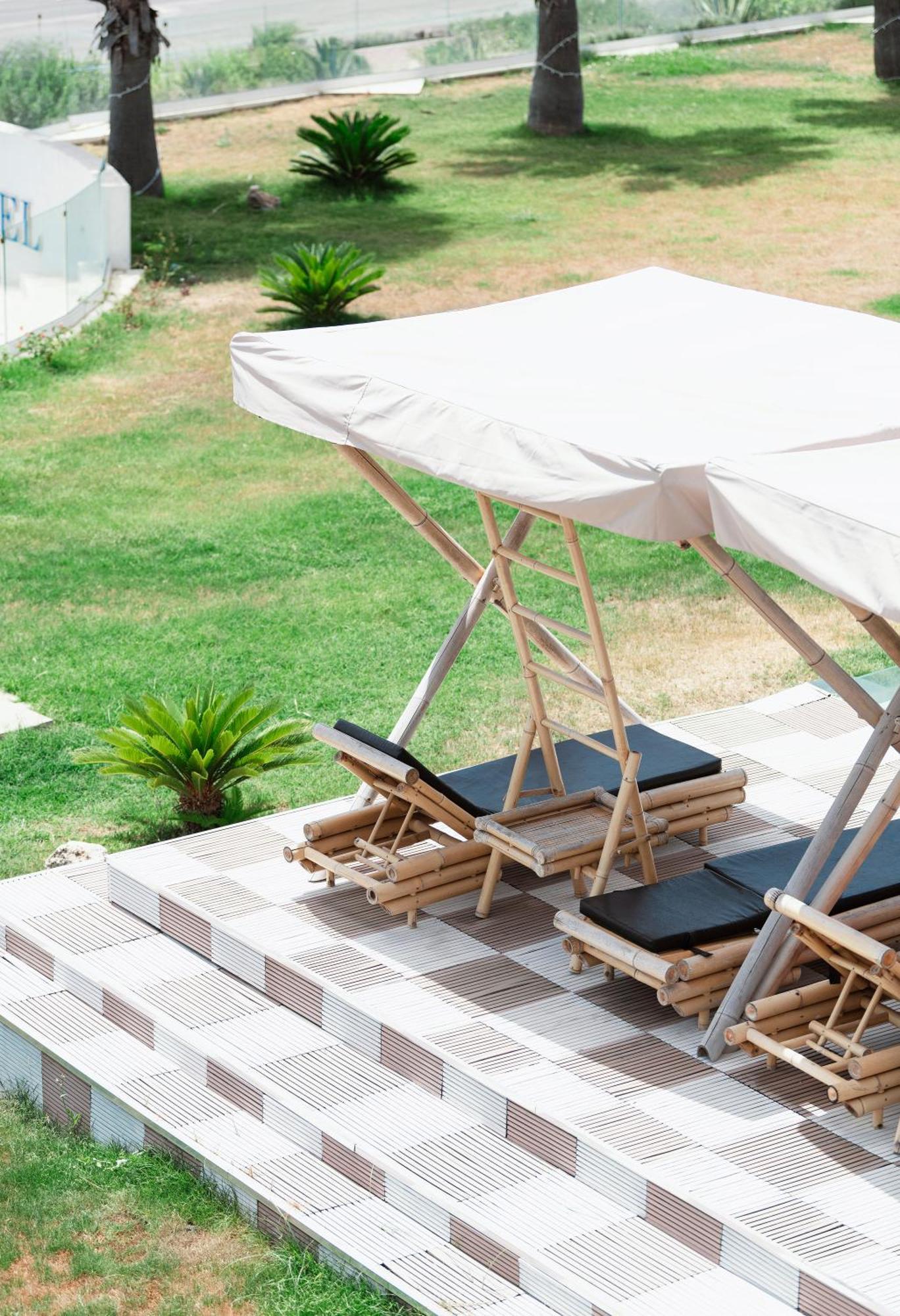 Jonium Hotel - Amazing Sea View And Swimming Pool Pulsano Buitenkant foto