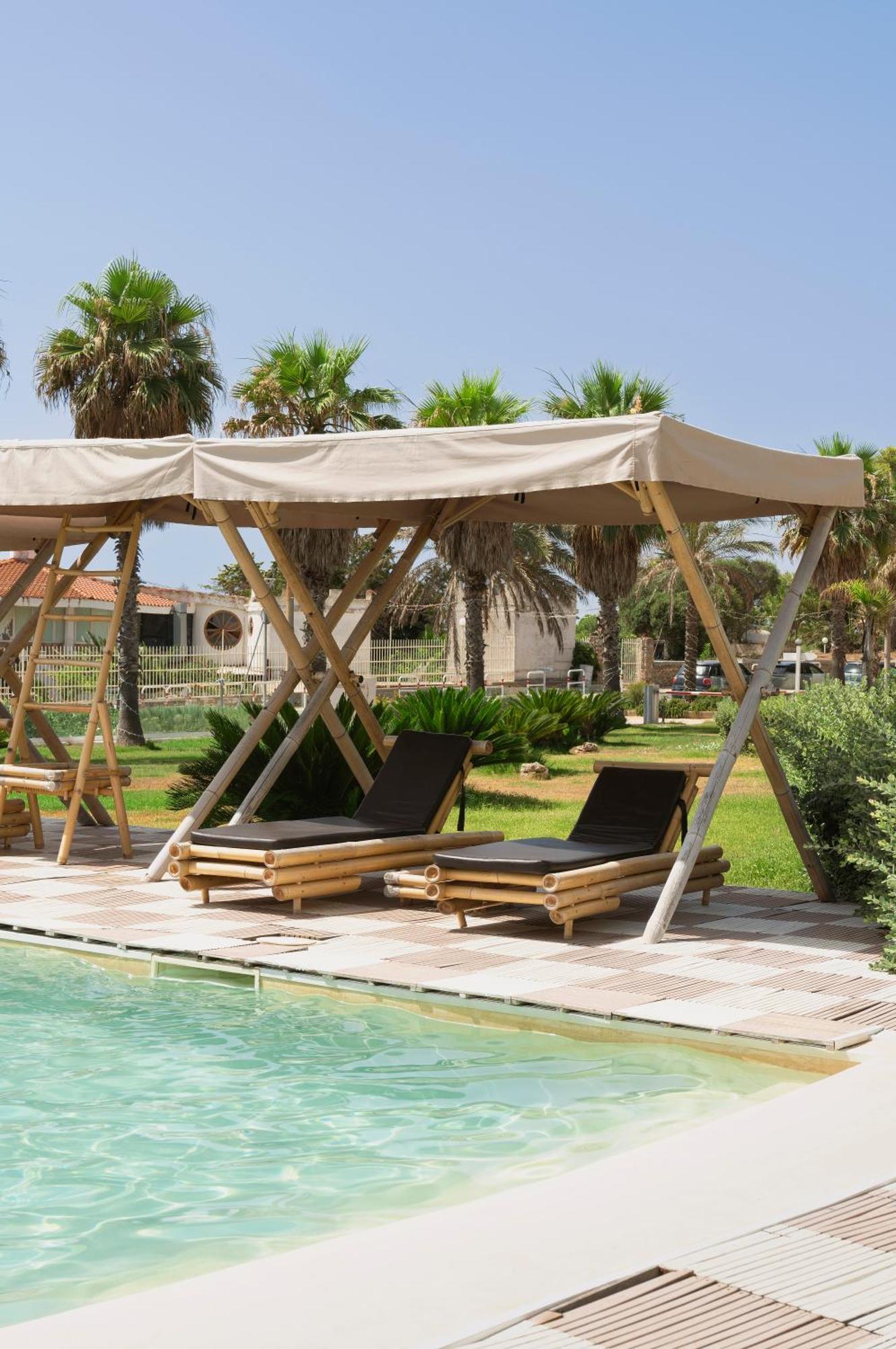 Jonium Hotel - Amazing Sea View And Swimming Pool Pulsano Buitenkant foto